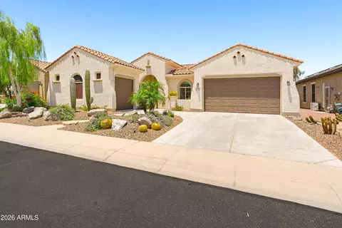 26180 W Louise Dr, Buckeye, AZ 85396
