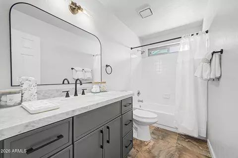 Bath - 4411 E Ute St, Phoenix, AZ 85044 photo 3 of 3