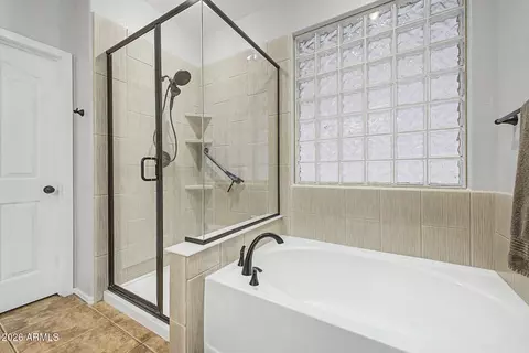 Bath - 6492 S View Ln, Gilbert, AZ 85298 photo 3 of 4