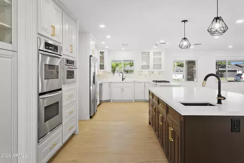 Kitchen - 7801 N 16th Ln, Phoenix, AZ 85021 photo 5 of 11