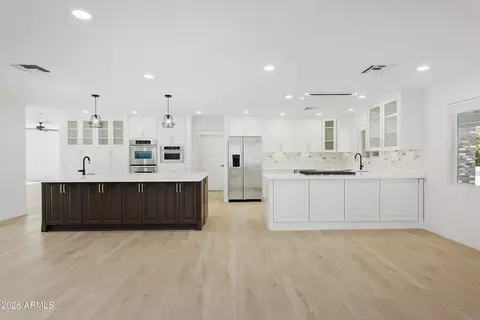 Kitchen - 7801 N 16th Ln, Phoenix, AZ 85021 photo 1 of 11