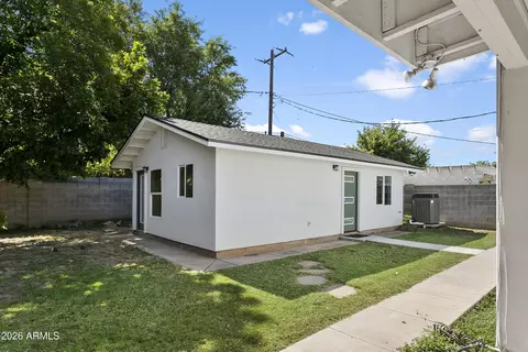 Exterior - 7801 N 16th Ln, Phoenix, AZ 85021 photo 2 of 3