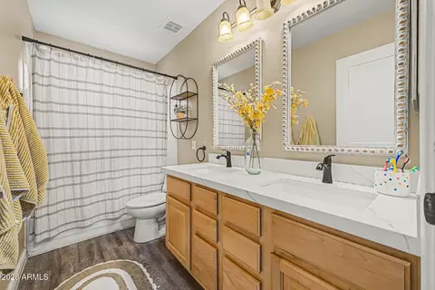 Bath - 9839 E Inverness Ave, Mesa, AZ 85209 photo 3 of 3