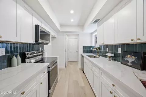 4547 W Mclellan Rd, Glendale, AZ 85301