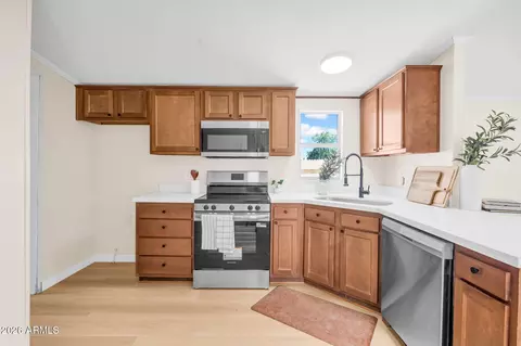 322 E Wagoner Rd, Phoenix, AZ 85022 photo 8