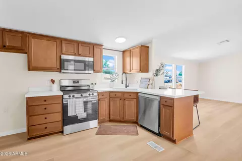 322 E Wagoner Rd, Phoenix, AZ 85022 photo 9