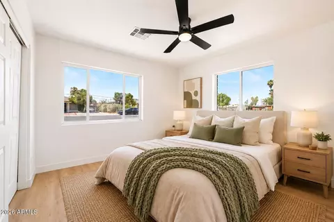 Bedroom - 1917 W Whitton Ave, Phoenix, AZ 85015 photo 3 of 5