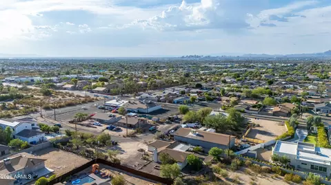 View/Area - 2419 E Caldwell St, Phoenix, AZ 85042 photo 8 of 10