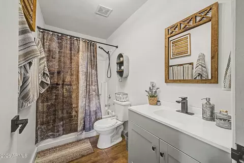 Bath - 2419 E Caldwell St, Phoenix, AZ 85042 photo 3 of 3