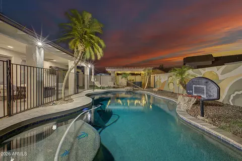 Exterior - 338 S Monterey St, Gilbert, AZ 85233 photo 13 of 22