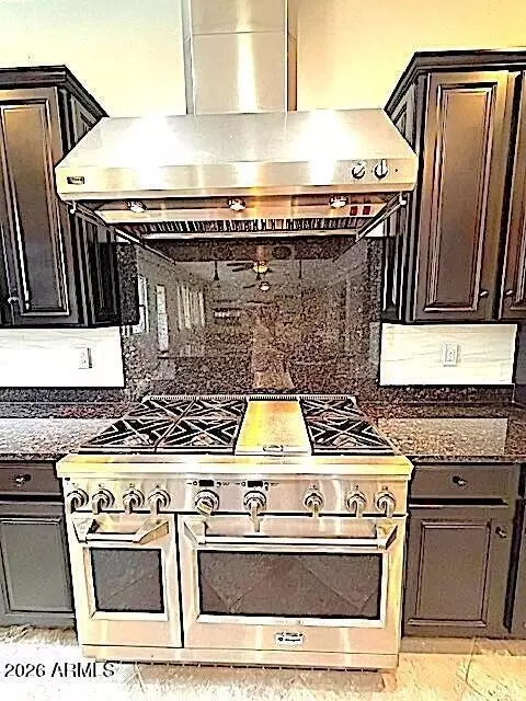 Kitchen - 1142 E Bajor St, Gilbert, AZ 85298 photo 2 of 2