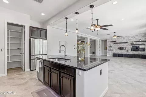 Kitchen - 1142 E Bajor St, Gilbert, AZ 85298 photo 4 of 4