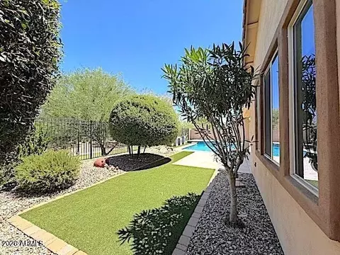 Exterior - 1142 E Bajor St, Gilbert, AZ 85298 photo 4 of 6