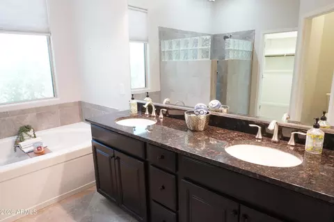 Bath - 1142 E Bajor St, Gilbert, AZ 85298 photo 4 of 5
