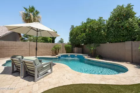 Exterior - 1751 S Oak St, Gilbert, AZ 85233 photo 6 of 7