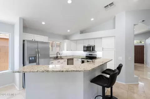 Kitchen - 1751 S Oak St, Gilbert, AZ 85233 photo 3 of 5