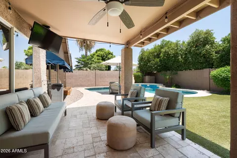 Exterior - 1751 S Oak St, Gilbert, AZ 85233 photo 3 of 7