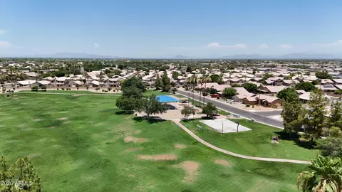 View/Area - 1751 S Oak St, Gilbert, AZ 85233 photo 7 of 9