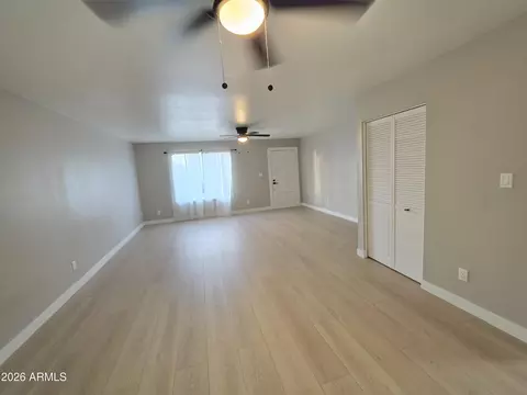 4725 W Northern Ave, Glendale, AZ 85301