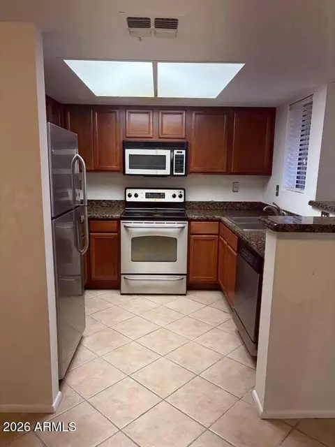 5757 W Eugie Ave #1030, Glendale, AZ 85304