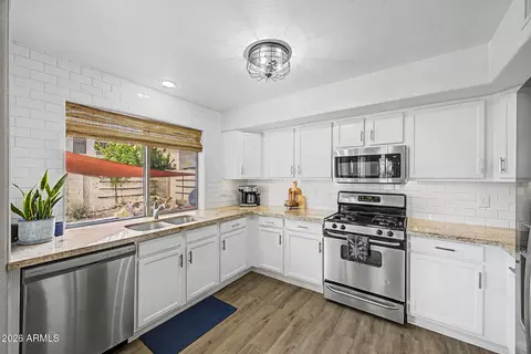 1728 E Los Alamos St, Gilbert, AZ 85295 photo 9