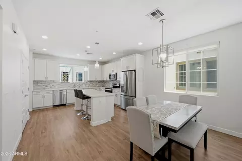 Dining - 1673 E Dogwood Ln, Gilbert, AZ 85295 photo 1 of 2