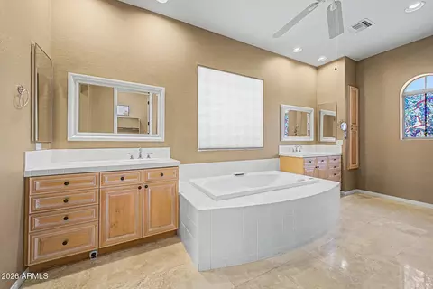 Bath - 4608 W Range Mule Dr, Phoenix, AZ 85083 photo 2 of 7