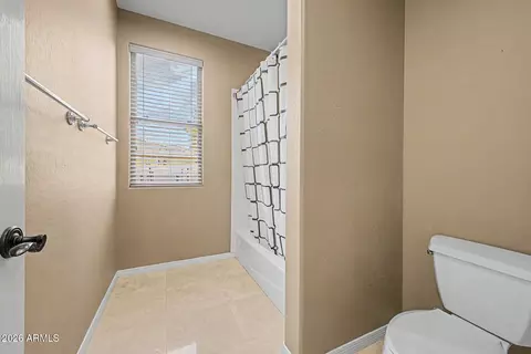 Bath - 4608 W Range Mule Dr, Phoenix, AZ 85083 photo 6 of 7
