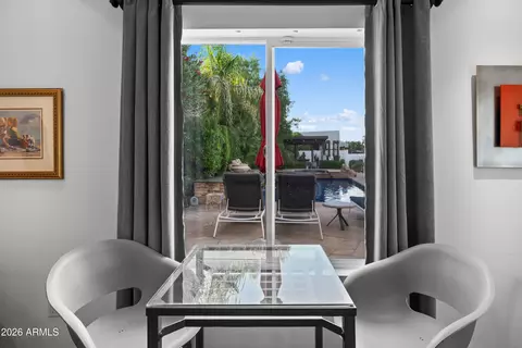 Dining - 3501 E Cannon Dr, Phoenix, AZ 85028 photo 2 of 2