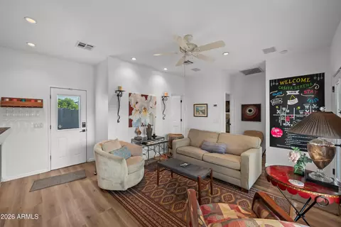 Living - 3501 E Cannon Dr, Phoenix, AZ 85028 photo 4 of 4