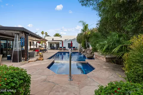Exterior - 3501 E Cannon Dr, Phoenix, AZ 85028 photo 7 of 24