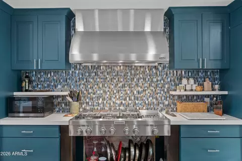Kitchen - 3501 E Cannon Dr, Phoenix, AZ 85028 photo 4 of 6