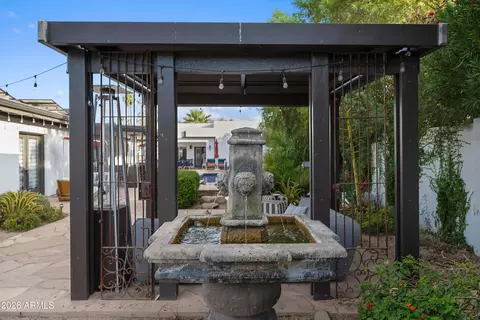 Exterior - 3501 E Cannon Dr, Phoenix, AZ 85028 photo 6 of 24