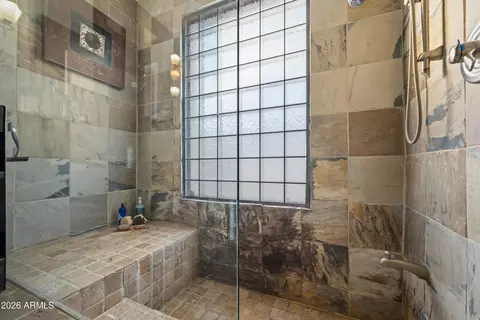 Bath - 3501 E Cannon Dr, Phoenix, AZ 85028 photo 6 of 9