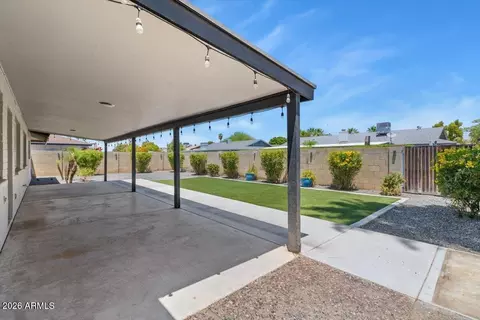 Exterior - 1152 E Watson Dr, Tempe, AZ 85283 photo 3 of 5