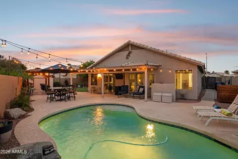 701 W Baylor Ln, Gilbert, AZ 85233