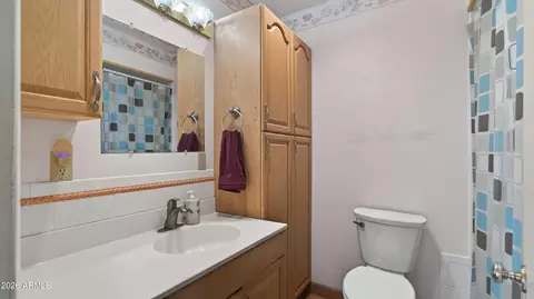 Bath - 89 E Pima Dr, Bisbee, AZ 85603 photo 2 of 3