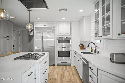 4711 N 33rd St, Phoenix, AZ 85018
