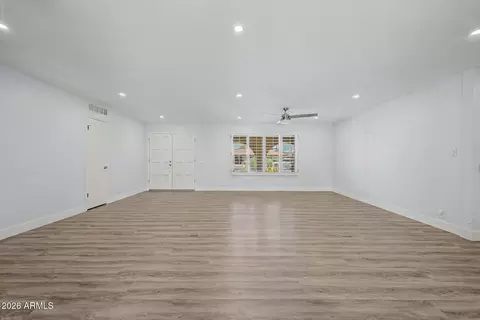 2721 E Cannon Dr, Phoenix, AZ 85028 photo 8