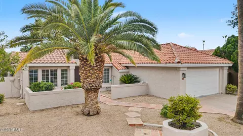 8515 S Maple Ave, Tempe, AZ 85284