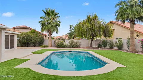 Exterior - 8515 S Maple Ave, Tempe, AZ 85284 photo 4 of 6
