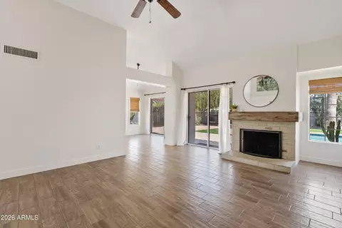Living - 8515 S Maple Ave, Tempe, AZ 85284 photo 3 of 3