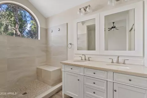 Bath - 8515 S Maple Ave, Tempe, AZ 85284 photo 2 of 2