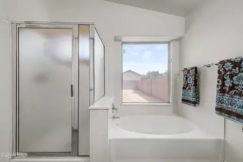 Bath - 7453 E Knowles Ave, Mesa, AZ 85209 photo 1 of 2