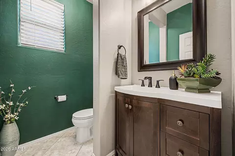 Bath - 1076 Euclid Ave, Gilbert, AZ 85297 photo 1 of 7