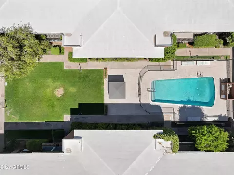 View/Area - 133 E Palm Ln #A, Phoenix, AZ 85004 photo 1 of 7