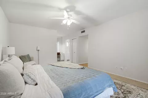 Bedroom - 133 E Palm Ln #A, Phoenix, AZ 85004 photo 2 of 3
