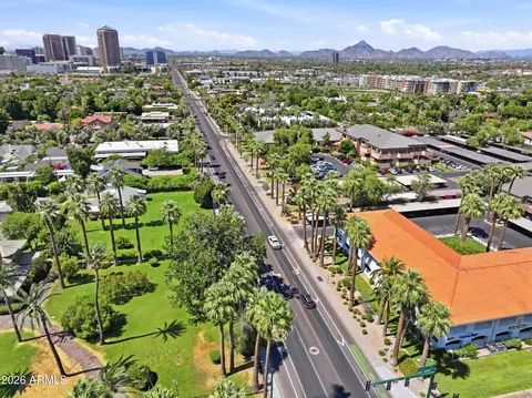 View/Area - 133 E Palm Ln #A, Phoenix, AZ 85004 photo 6 of 7