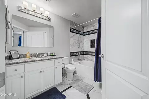 Bath - 1701 E Colter St #221, Phoenix, AZ 85016 photo 1 of 3