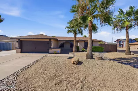 7433 W Canterbury Dr, Peoria, AZ 85345